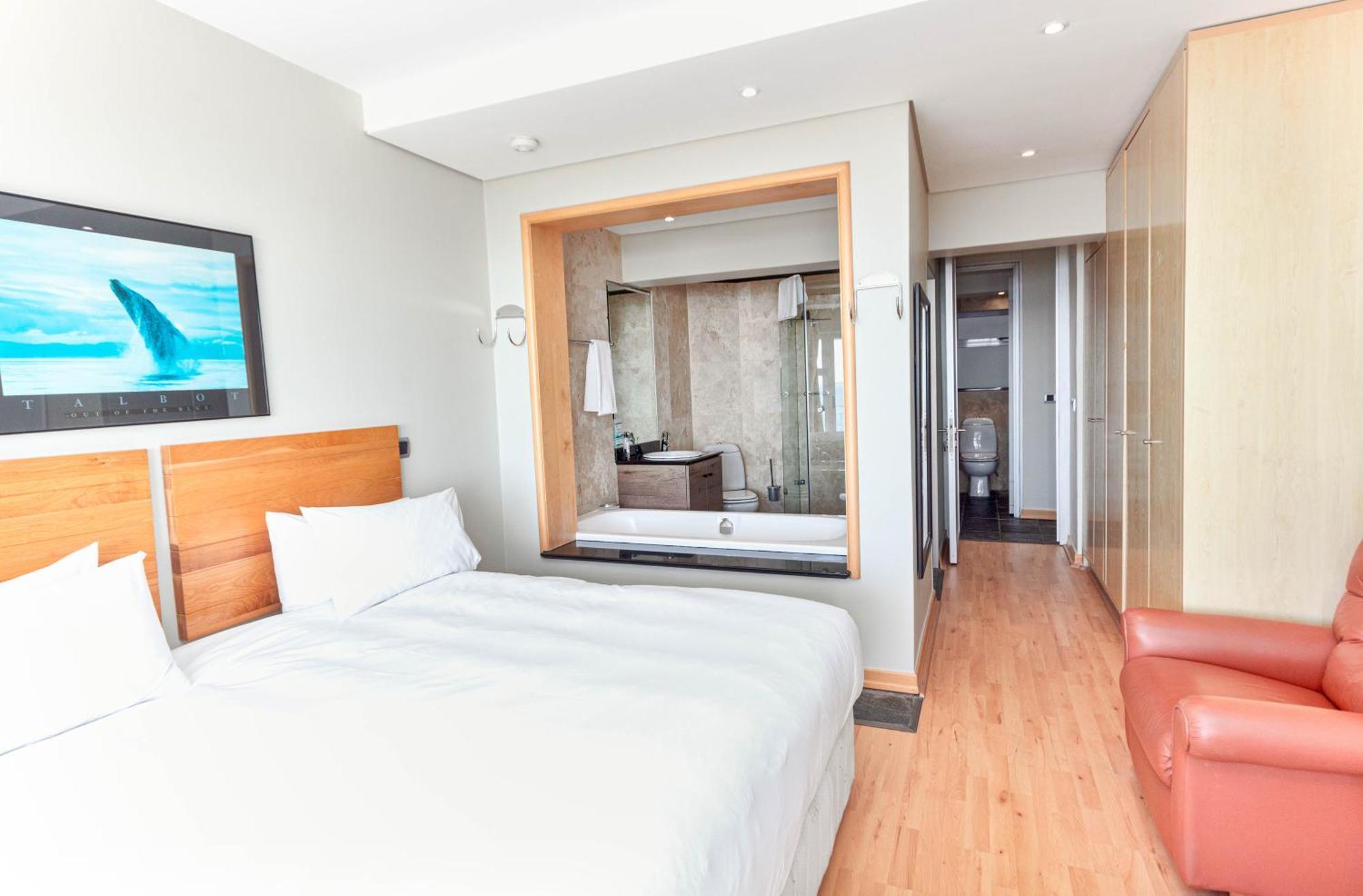 Mouille Point Apartments Kapstaden Rum bild