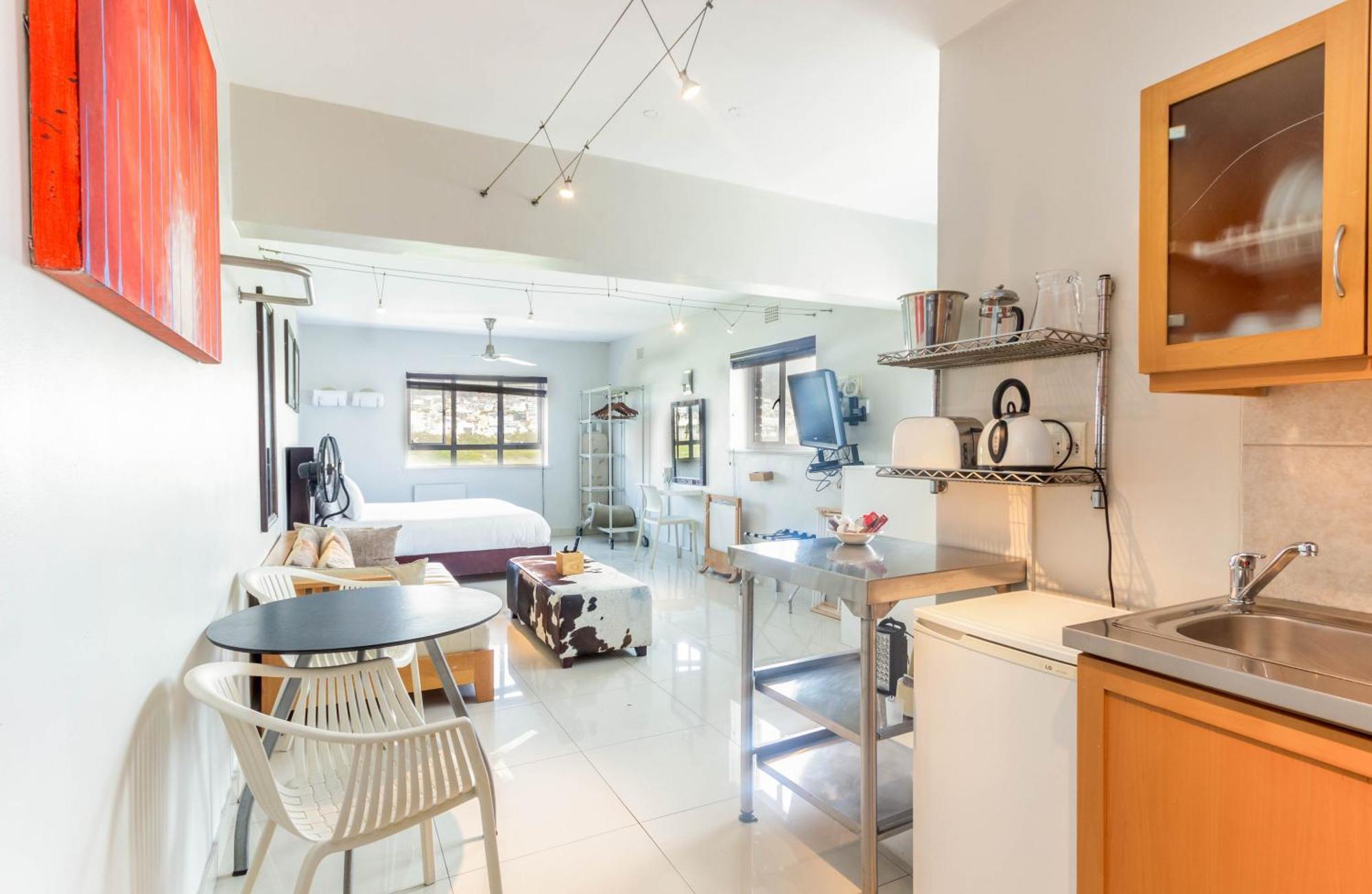 Mouille Point Apartments Kapstaden Rum bild