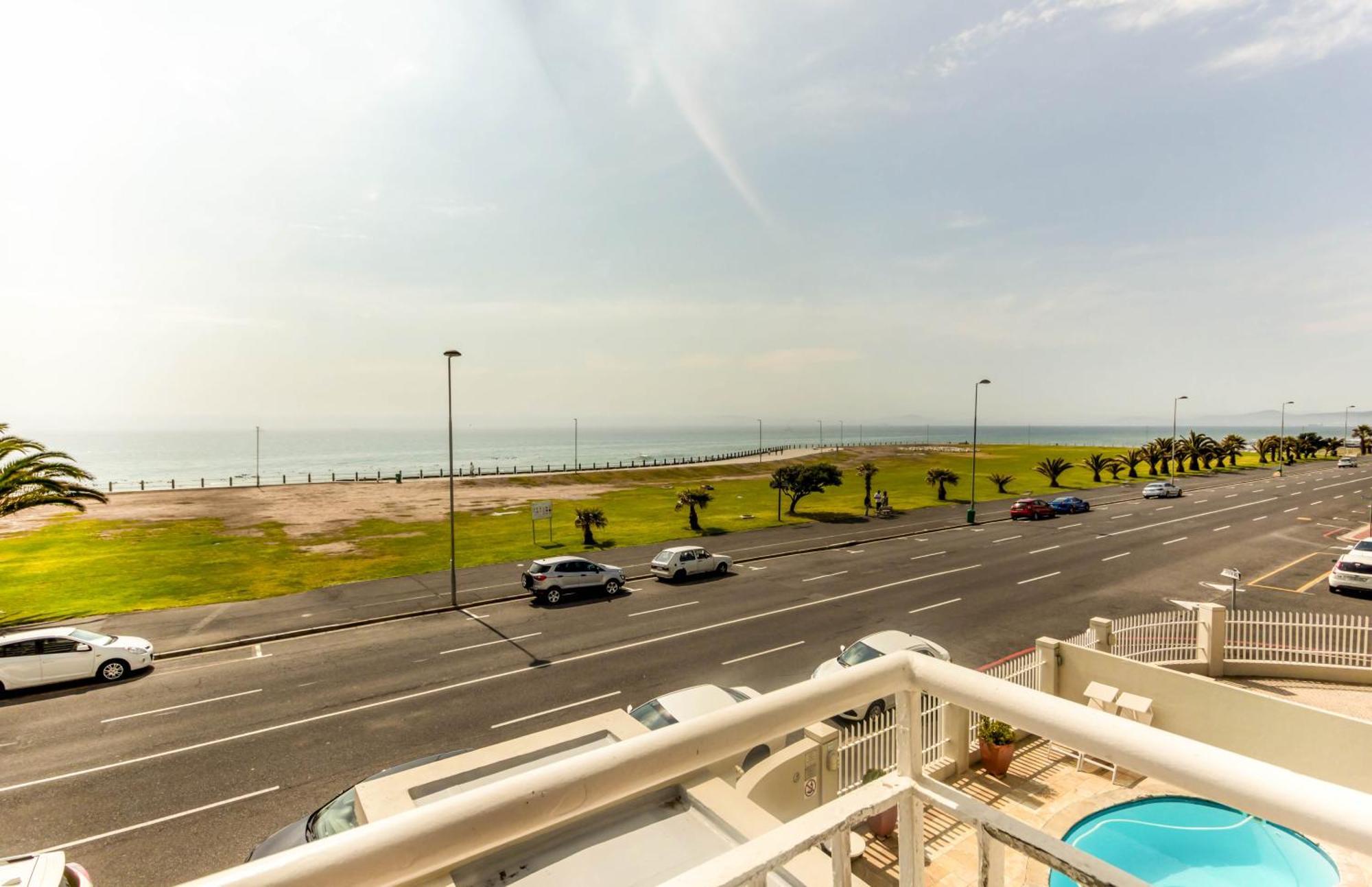 Mouille Point Apartments Kapstaden Rum bild