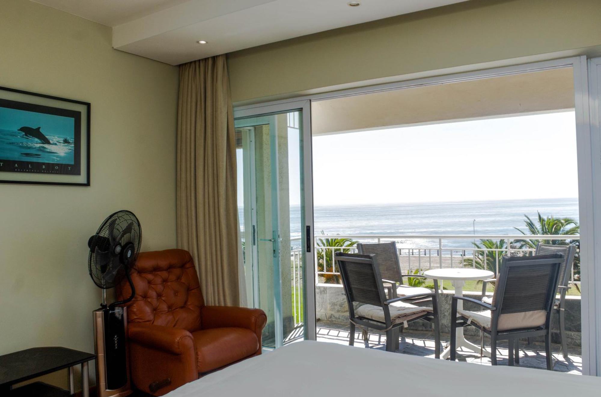 Mouille Point Apartments Kapstaden Rum bild